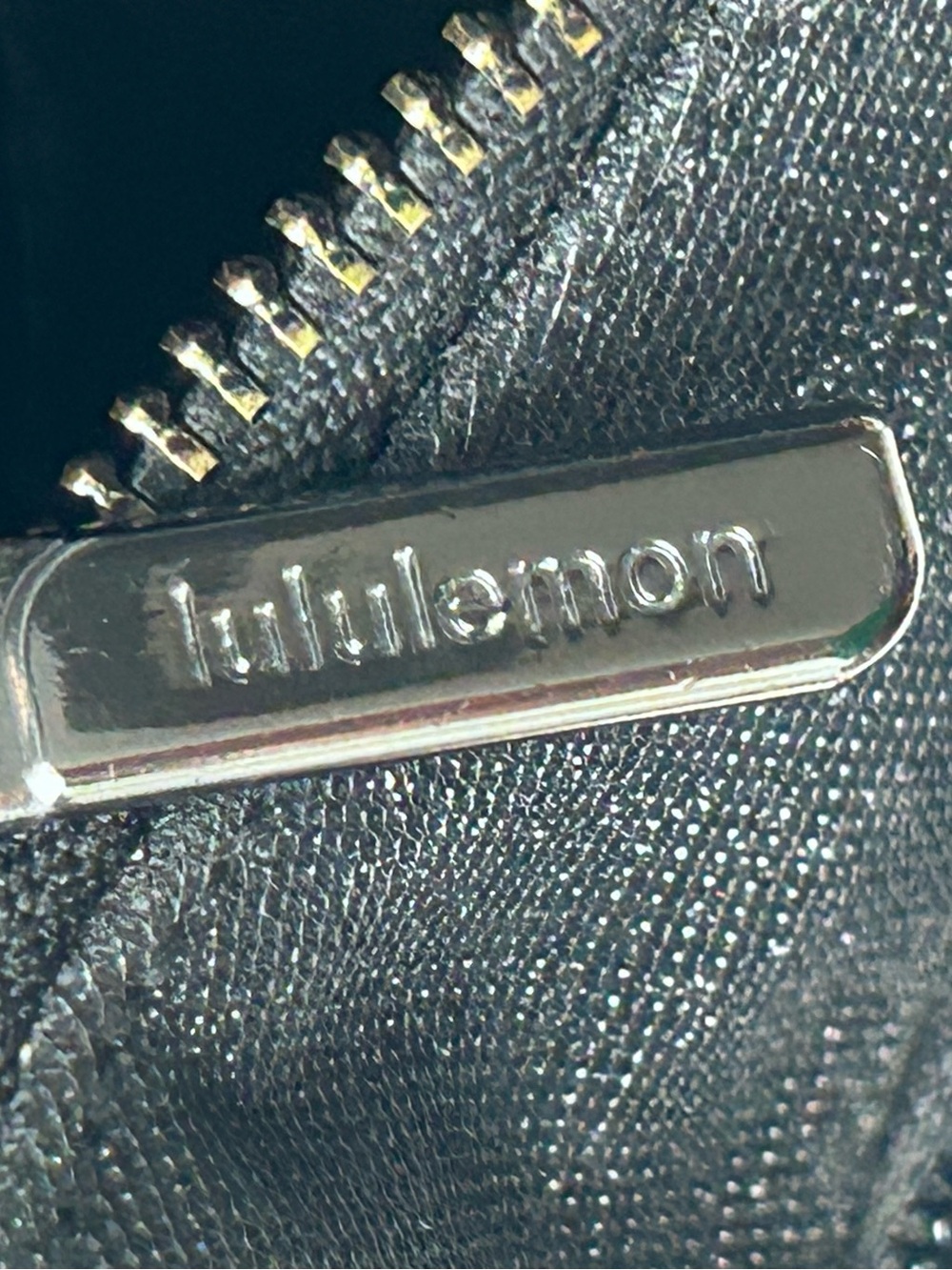 lululemon athletica City Essentials Small Black Sparkle Shoulder Bag - Picture 12 of 12